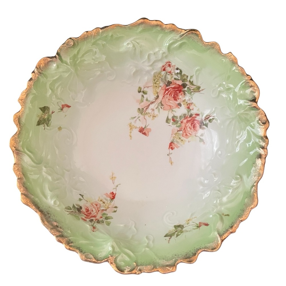 Vintage/antique china porcelain serving bowl green white ombré floral leaf mold